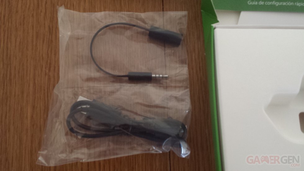 http://global-loc.mediagen.fr/adapatateur-casques-xbox-one-deballage-ben-gamergen-6_0903D4000000595682.jpg