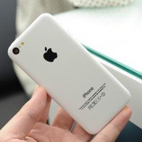 iPhone-5C-rumeur-vue-face-arrière-1