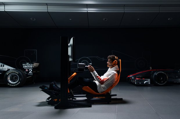 Playseat Formula Instinct Logitech G McLaren Racing Edition