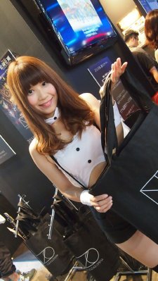 Babes mobiles smartphones tablette jeux independants TGS 2013 Tokyo Game Show 22.09 (40)