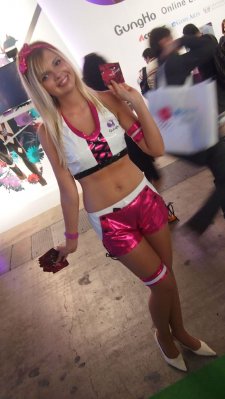 Babes mobiles smartphones tablette jeux independants TGS 2013 Tokyo Game Show 22.09 (50)