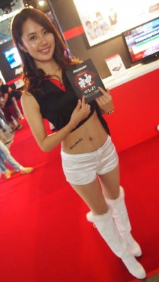 Babes mobiles smartphones tablette jeux independants TGS 2013 Tokyo Game Show 22.09 (54)