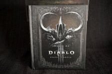 Diablo-III-Reaper-of-Souls-unboxing-0031