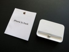 iphone-5c-dock-photo-ilounge- (2)