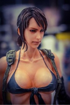 Metal Gear Solid V figurine Quiet 2