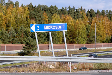 Panneau-Nokia-Microsoft-Finlande
