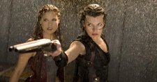 Resident-Evil-Afterlife-Milla-Jovovich-Ali-Larter